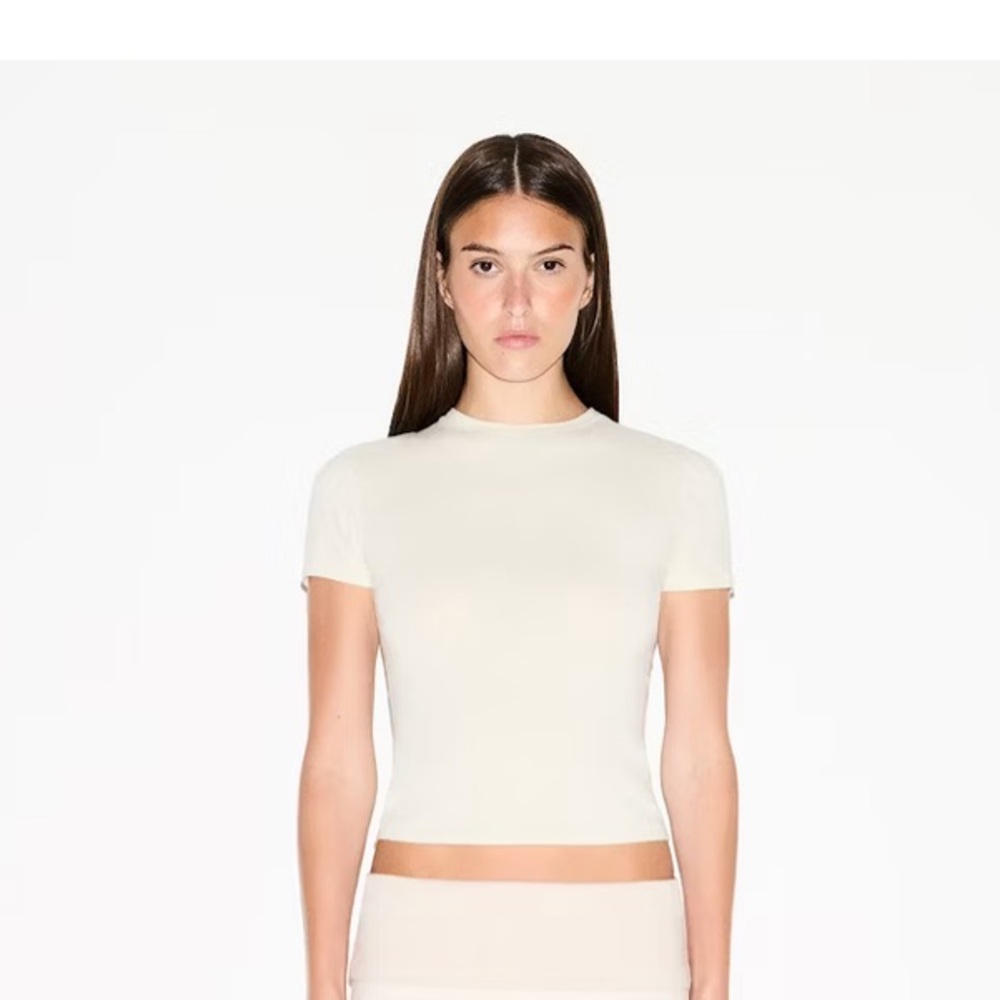 SKIMS Cotton Jersey Tshirt in Ecru Size S